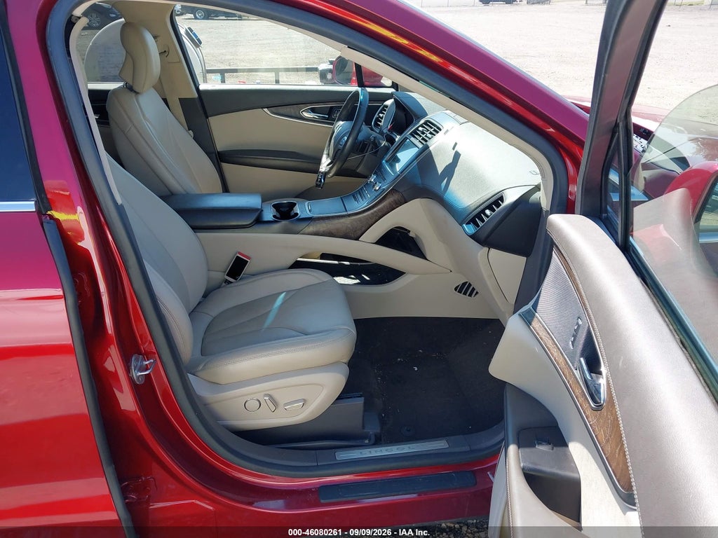 2016 Lincoln MKX Reserve photo 5