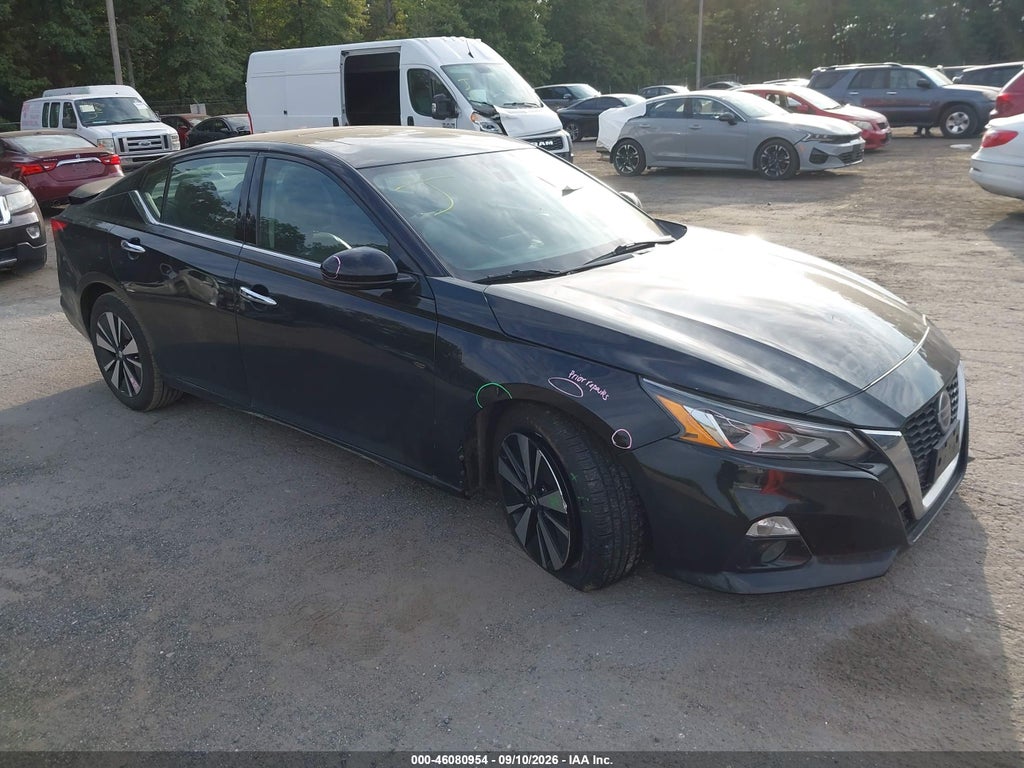 2020 Nissan Altima SL FWD photo 1