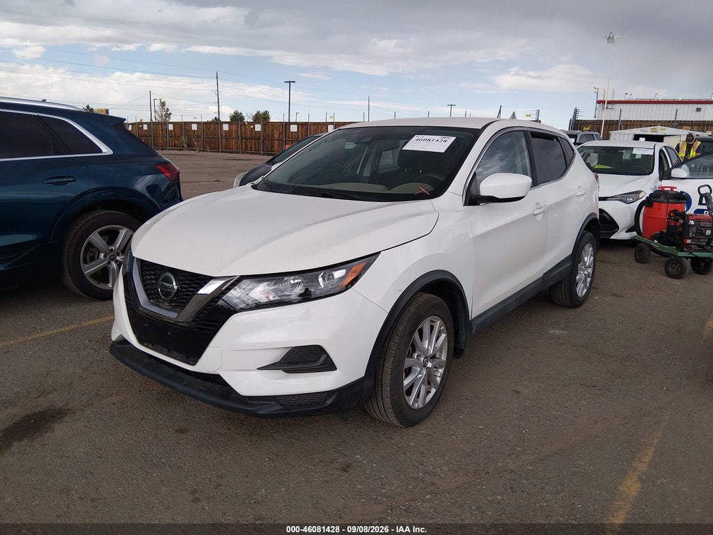 2020 Nissan Rogue Sport S FWD Xtronic CVT photo 2