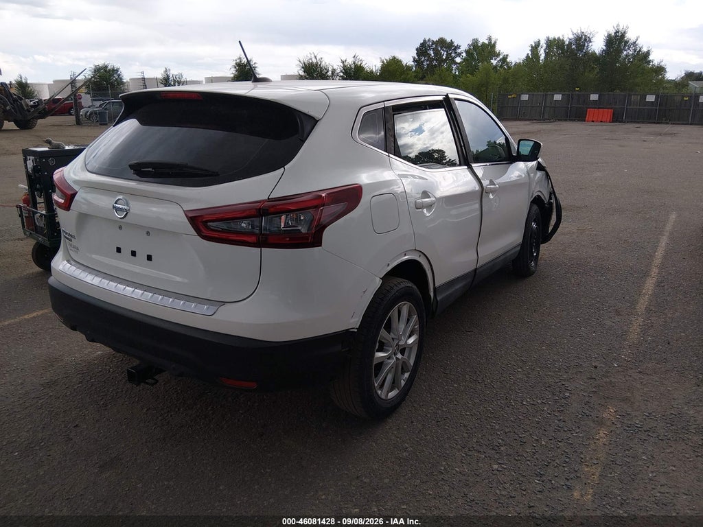 2020 Nissan Rogue Sport S FWD Xtronic CVT photo 4