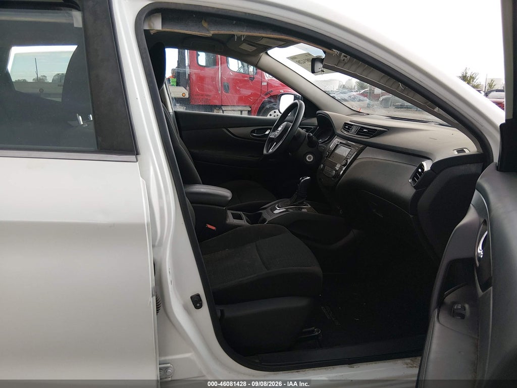 2020 Nissan Rogue Sport S FWD Xtronic CVT photo 5