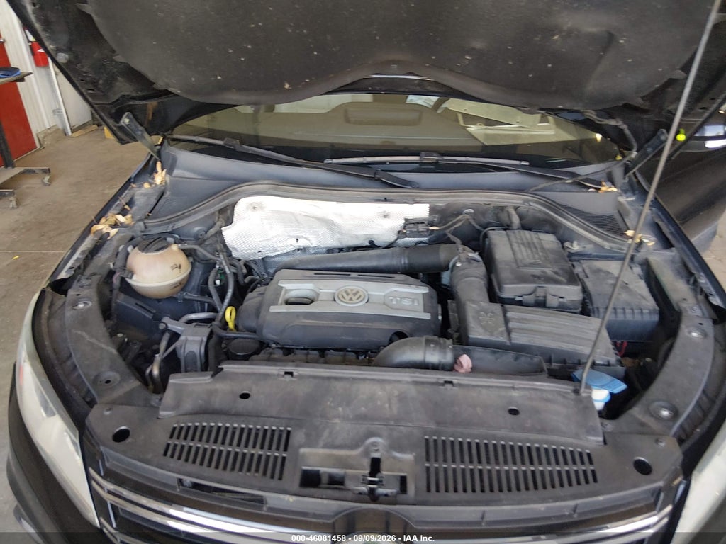 2014 Volkswagen Tiguan SEL photo 10