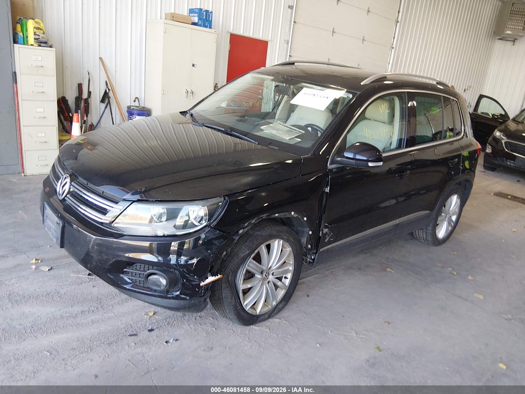 2014 Volkswagen Tiguan SEL photo 2
