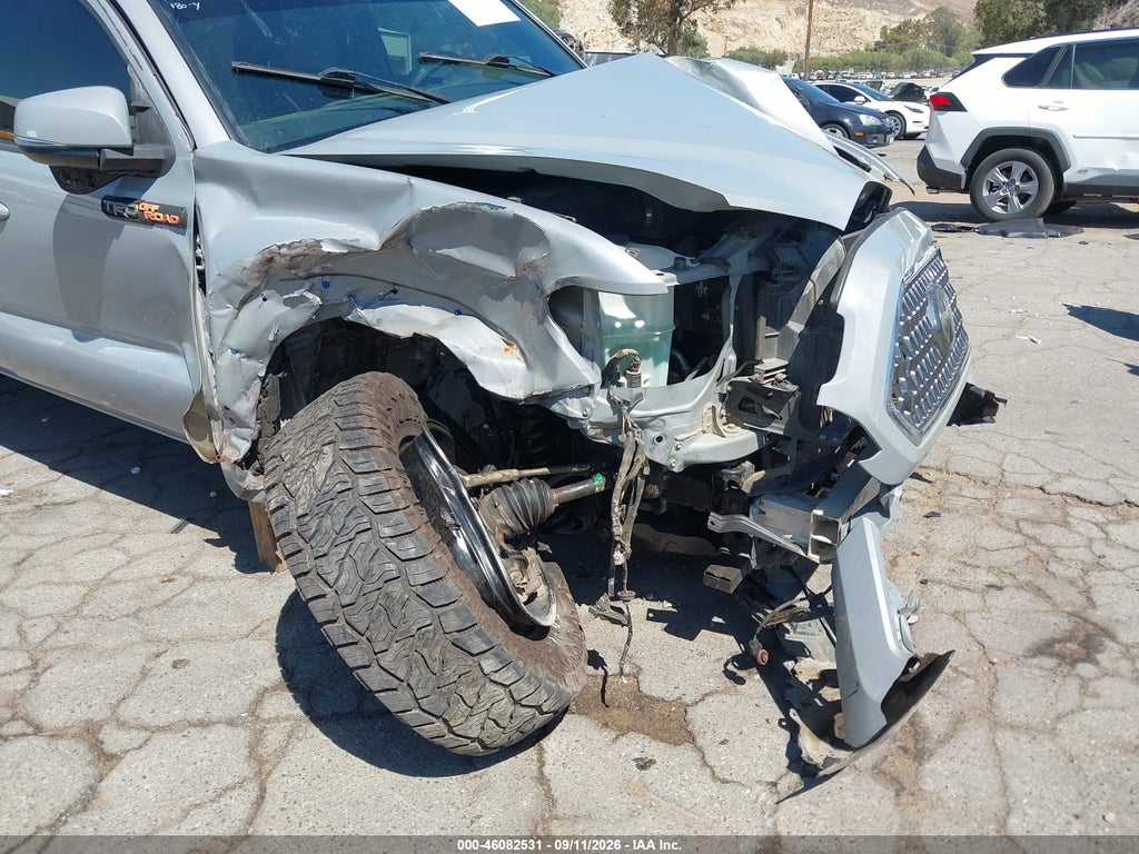 2019 Toyota Tacoma TRD OFF Road photo 6