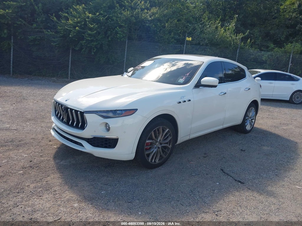 2022 Maserati Levante GT photo 2