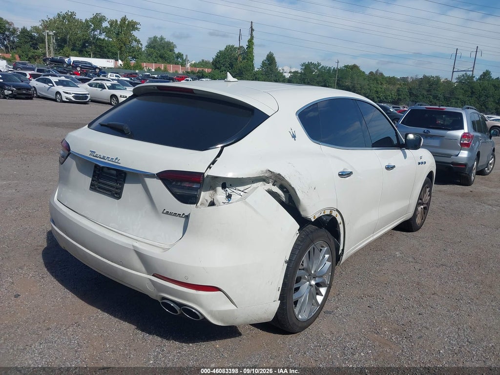 2022 Maserati Levante GT photo 4