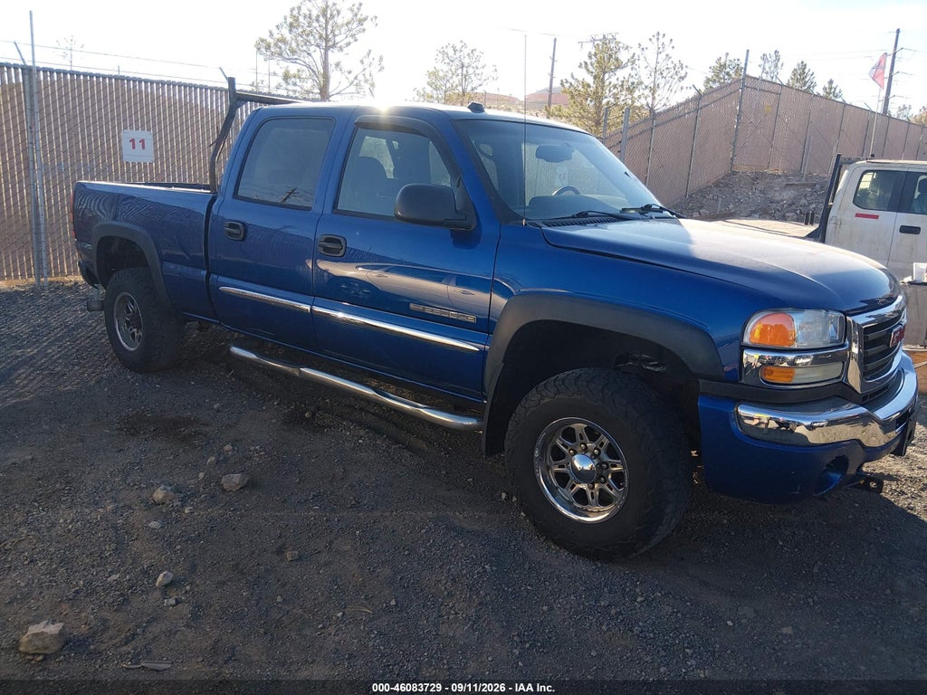 2004 GMC Sierra 2500HD SLE photo 1
