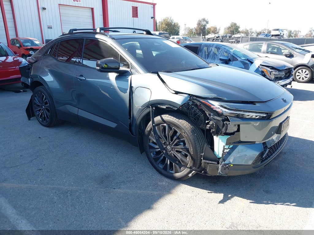 2026 Toyota C-HR XSE photo 1