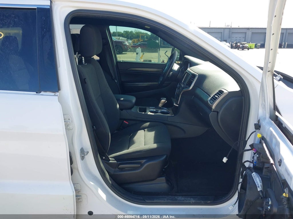 2016 Jeep Grand Cherokee Laredo photo 5