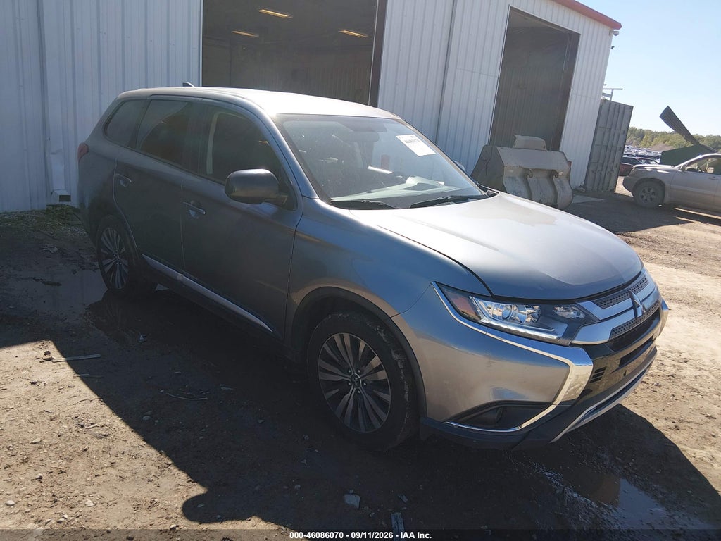 2019 Mitsubishi Outlander ES photo 1