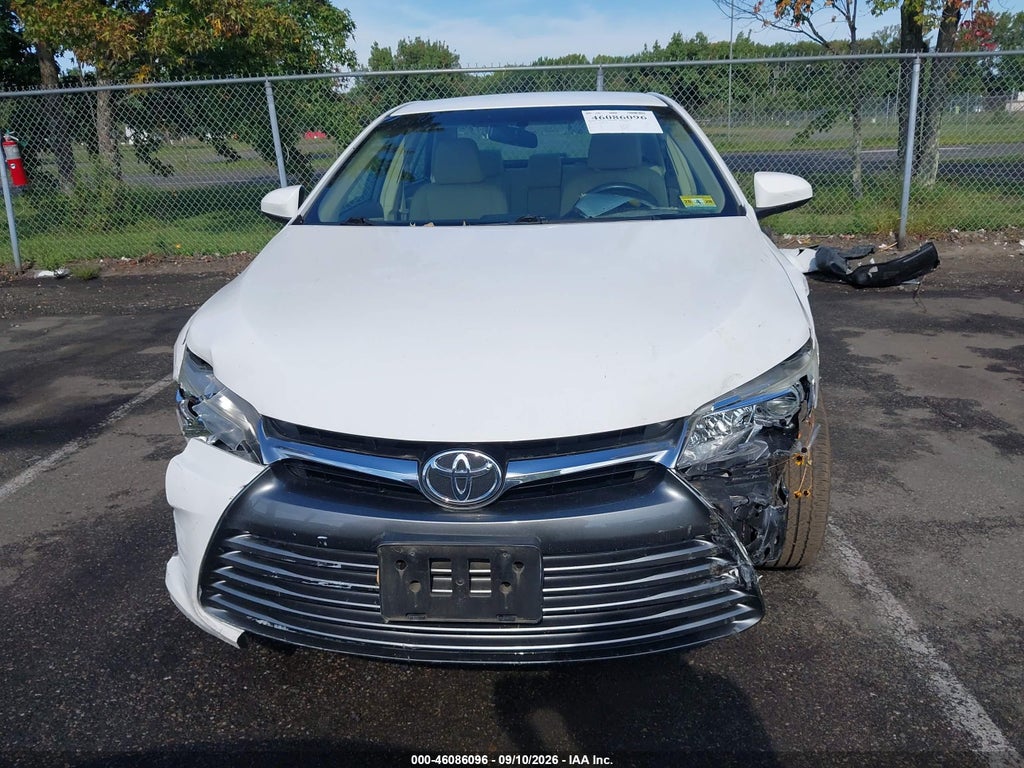 2017 Toyota Camry LE photo 6