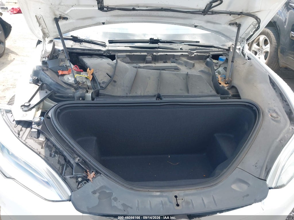 2017 Tesla Model S photo 10