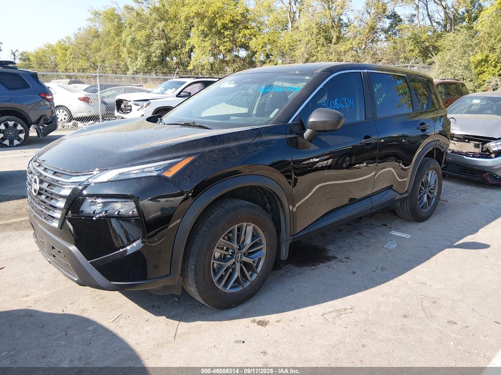 2025 Nissan Rogue S FWD photo 2