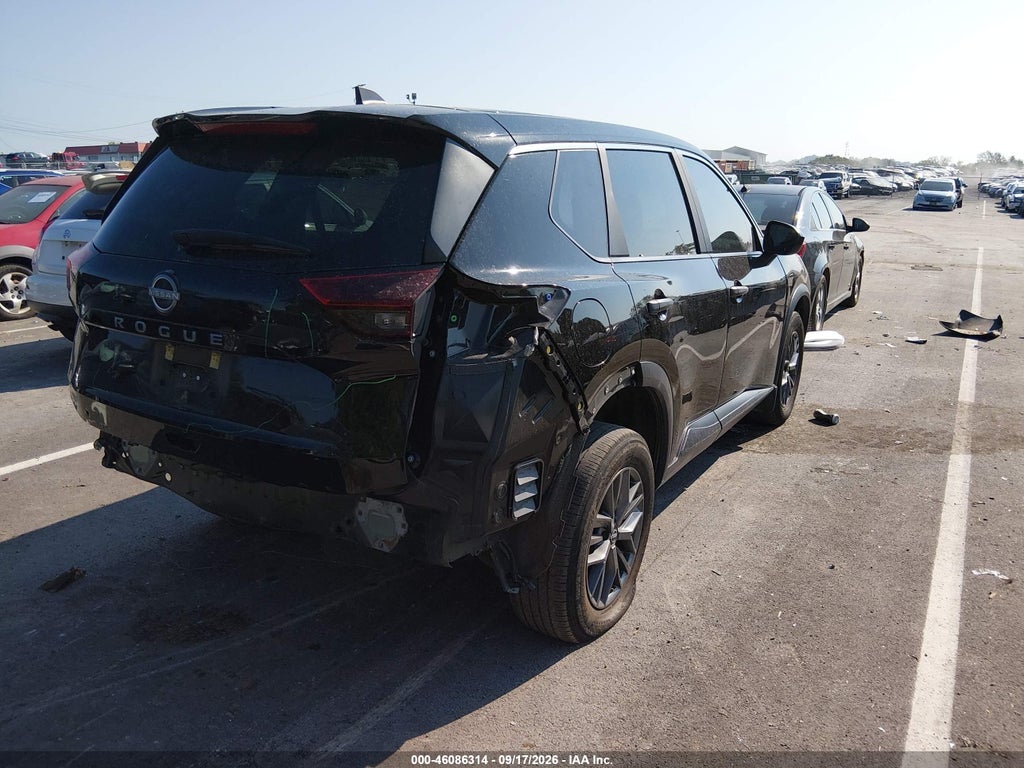 2025 Nissan Rogue S FWD photo 4