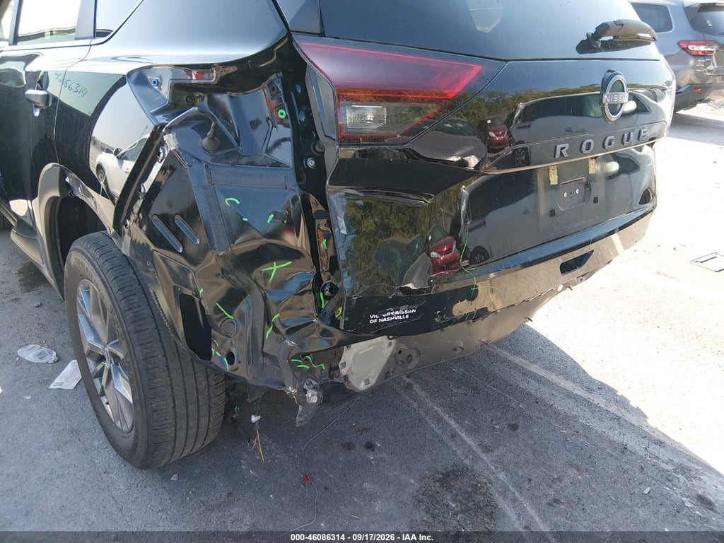 2025 Nissan Rogue S FWD photo 6