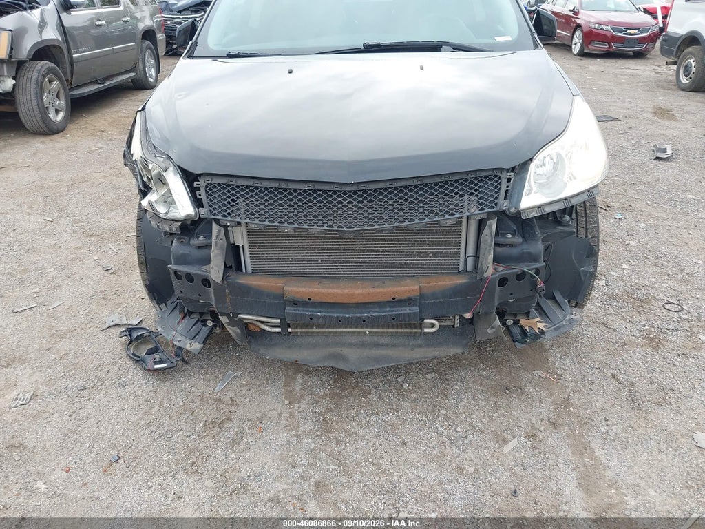 2012 Chevrolet Traverse 2LT photo 6
