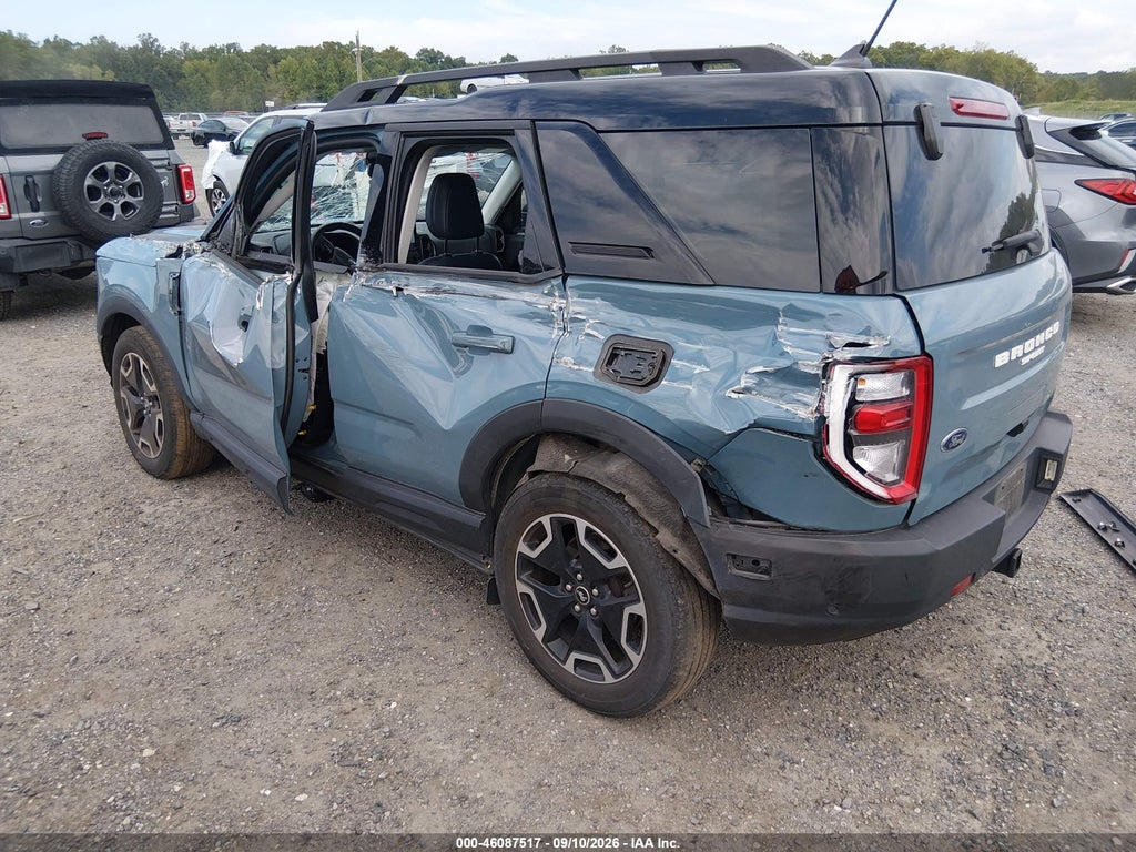 2023 Ford Bronco Sport Outer Banks photo 3