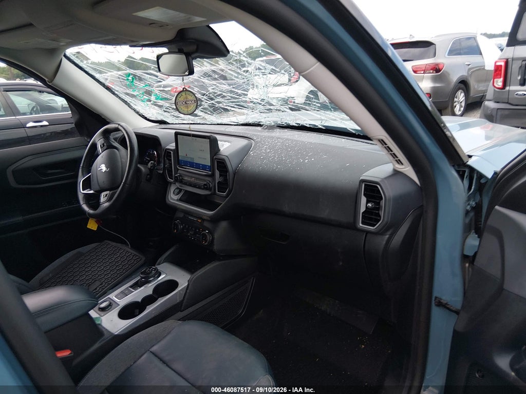 2023 Ford Bronco Sport Outer Banks photo 5