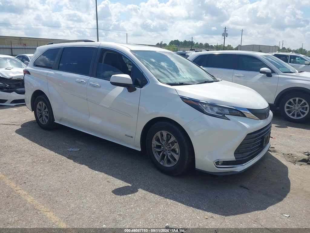 2021 TOYOTA SIENNA 5TDYRKEC3MS061580