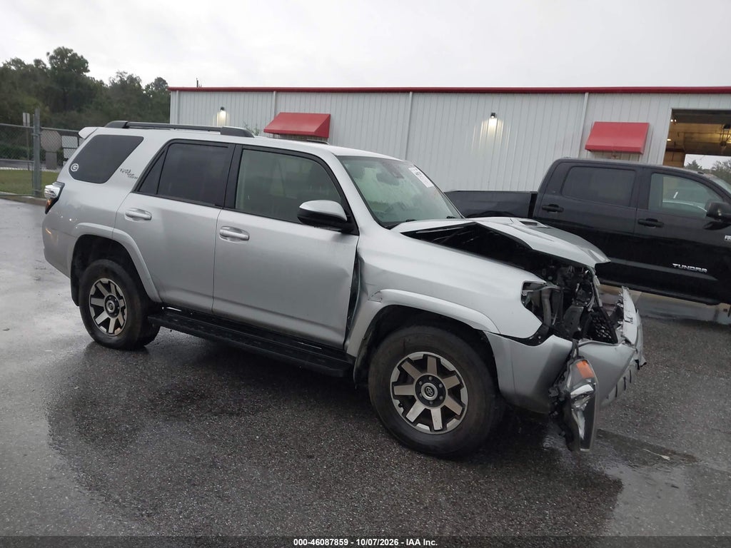 2021 Toyota 4RUNNER TRD OFF Road photo 1