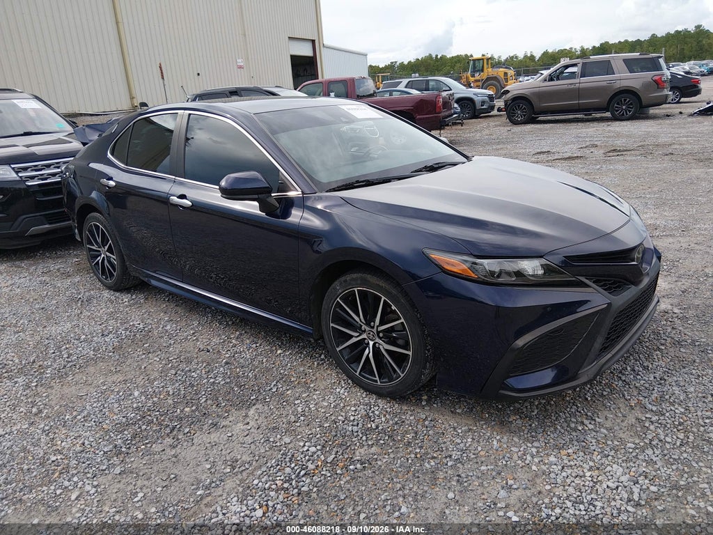 TOYOTA CAMRY 2021