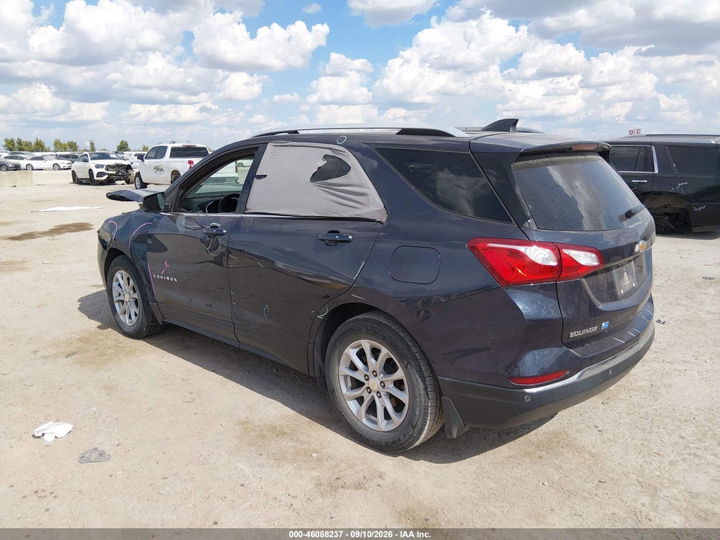 2018 Chevrolet Equinox LT photo 3