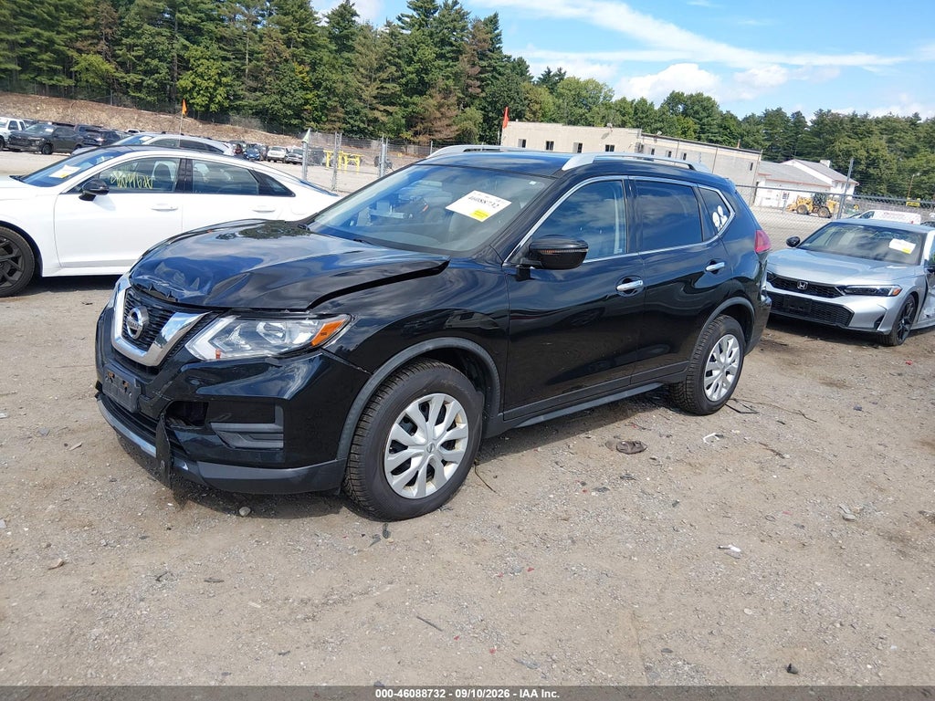 2017 Nissan Rogue S photo 2