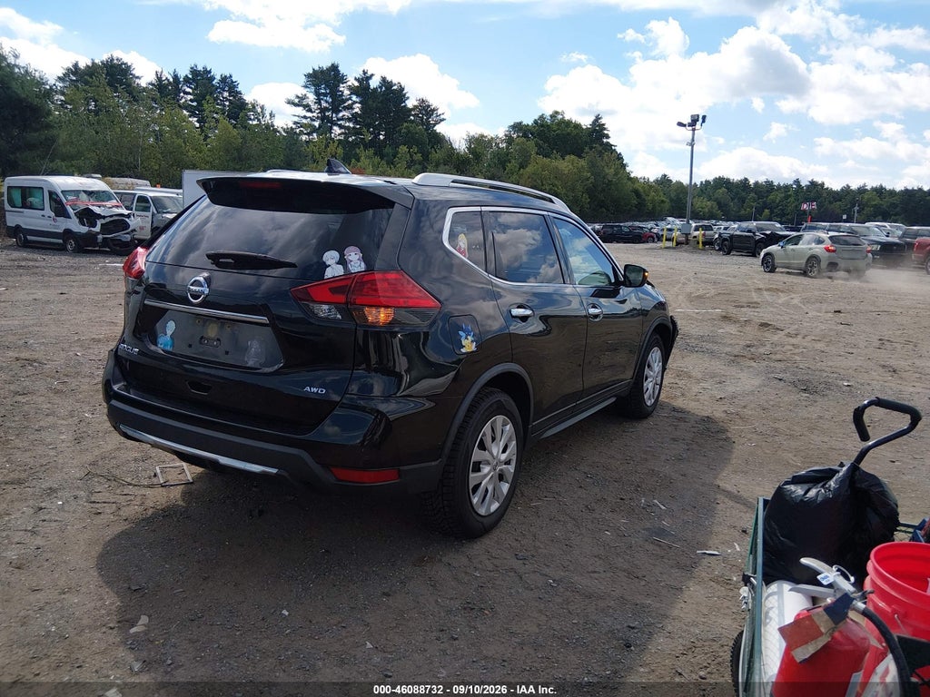 2017 Nissan Rogue S photo 4