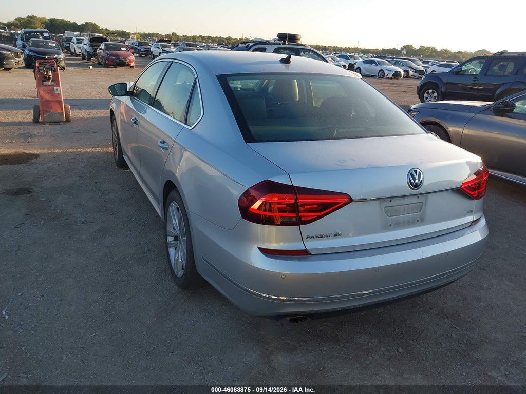 2018 Volkswagen Passat 2.0T SE photo 3