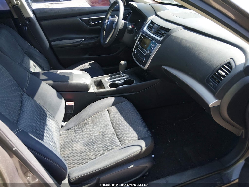 2016 Nissan Altima 2.5 S photo 5