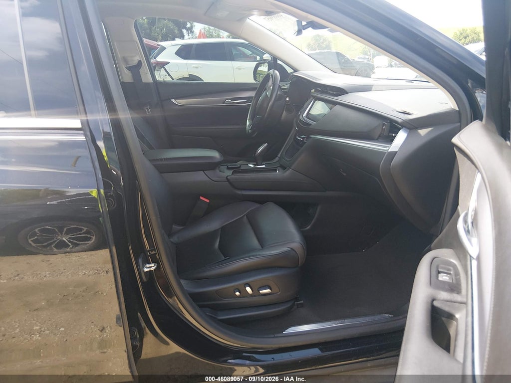 2018 Cadillac XT5 Luxury photo 5