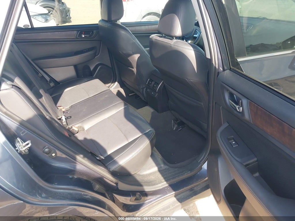 2017 Subaru Outback 2.5I Limited photo 8