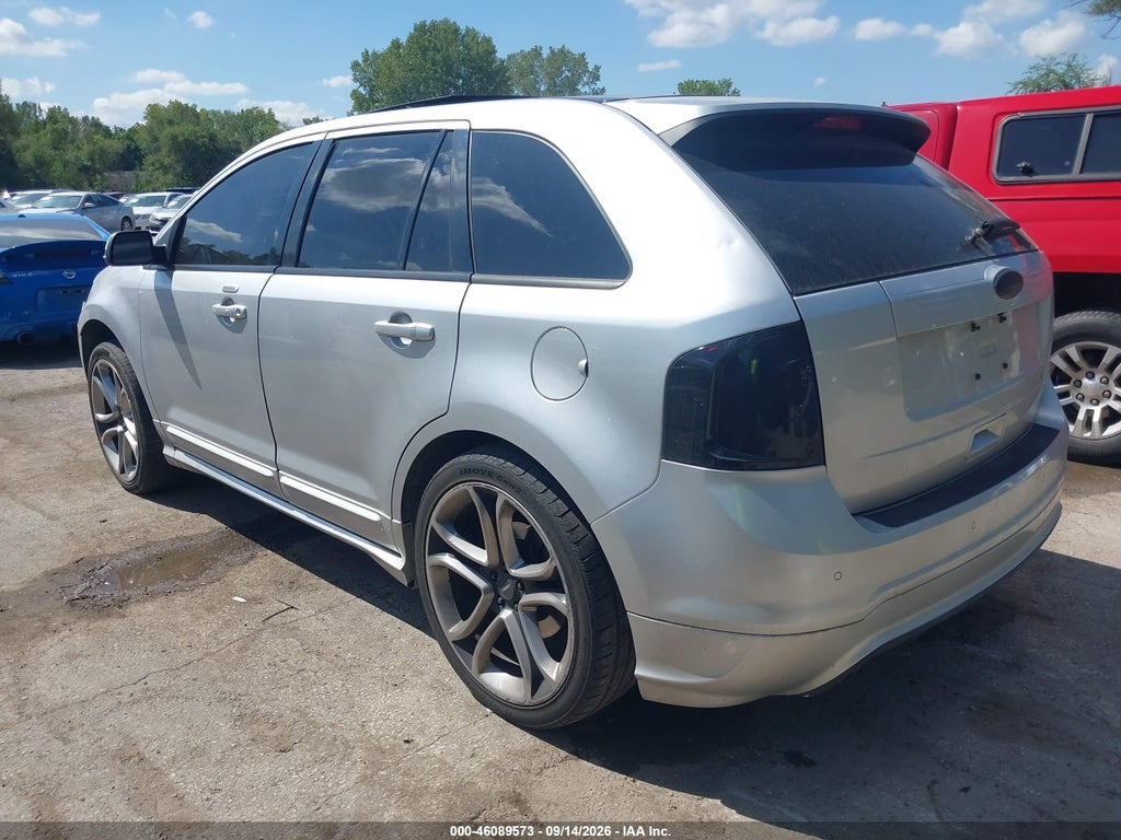 2013 Ford Edge Sport photo 3