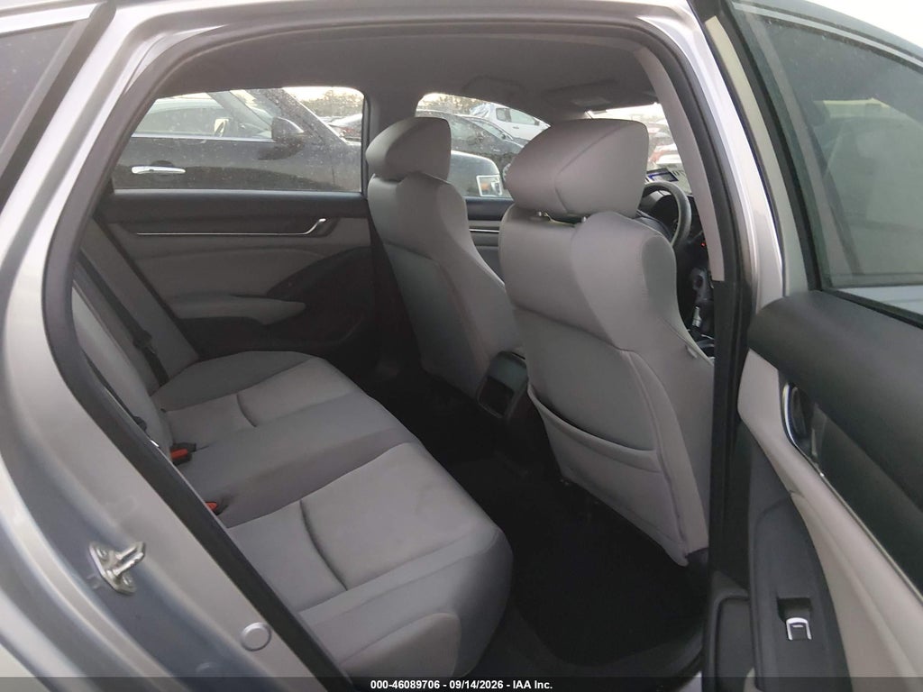 2018 Honda Accord LX photo 8