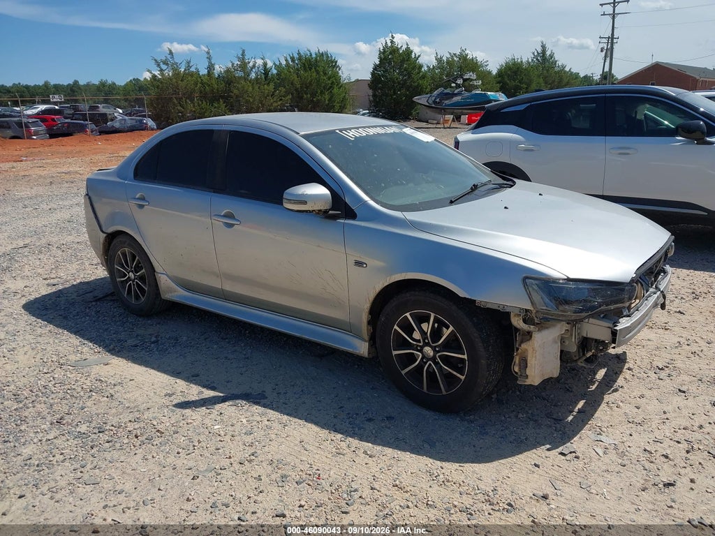 2017 Mitsubishi Lancer ES photo 1
