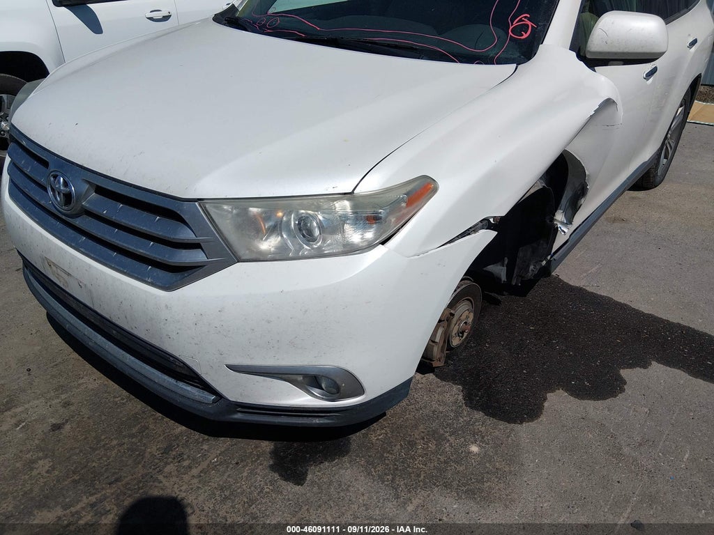 2011 Toyota Highlander Limited V6 photo 6