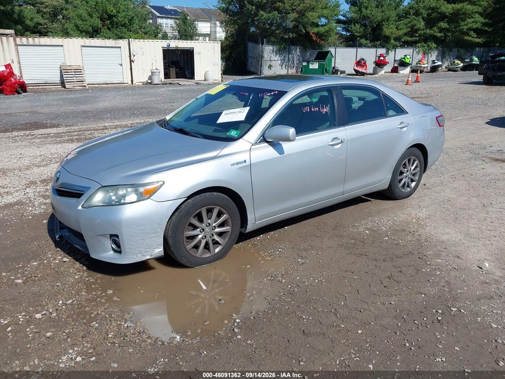 2011 Toyota Camry Hybrid photo 2