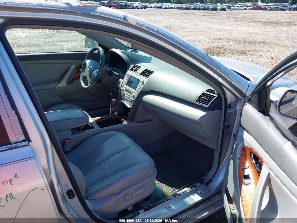 2011 Toyota Camry Hybrid photo 5