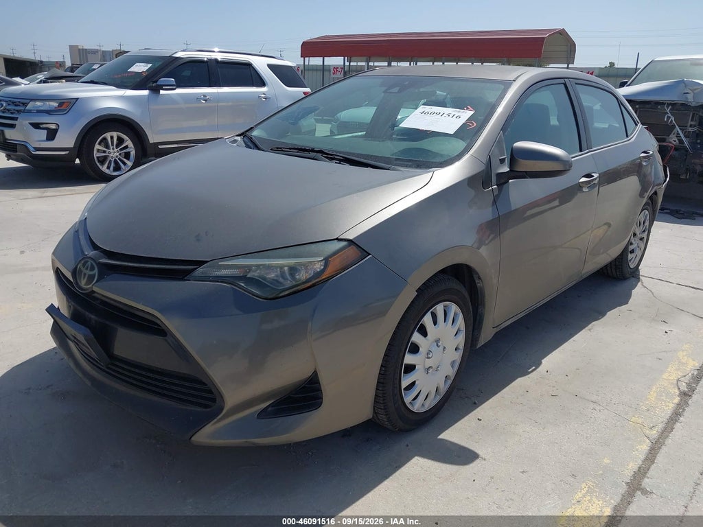 2017 Toyota Corolla LE photo 2