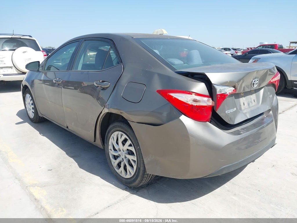 2017 Toyota Corolla LE photo 3