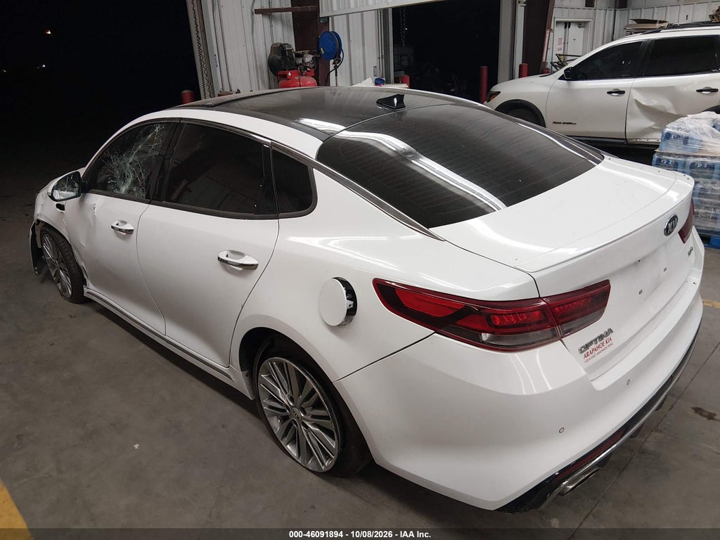 2018 Kia Optima SX Turbo photo 3