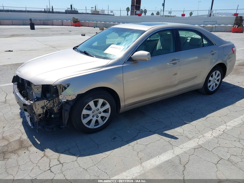 2009 Toyota Camry XLE V6 photo 2