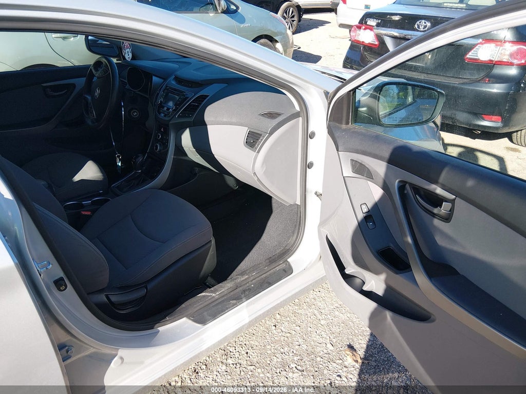 2015 Hyundai Elantra SE photo 5