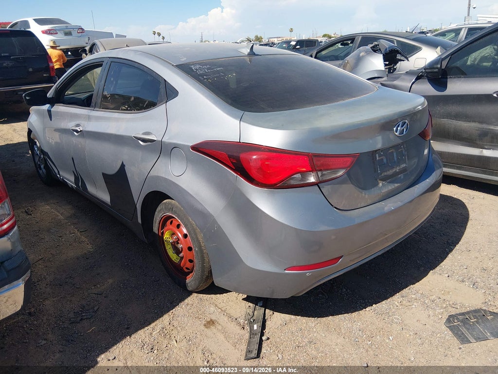2015 Hyundai Elantra SE photo 3