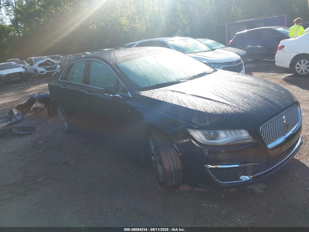 2017 Lincoln MKZ Premiere photo 1