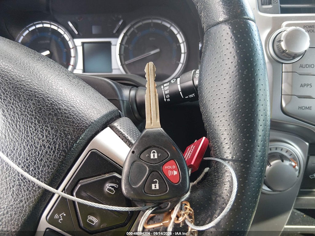 2019 Toyota 4RUNNER SR5 Premium photo 11