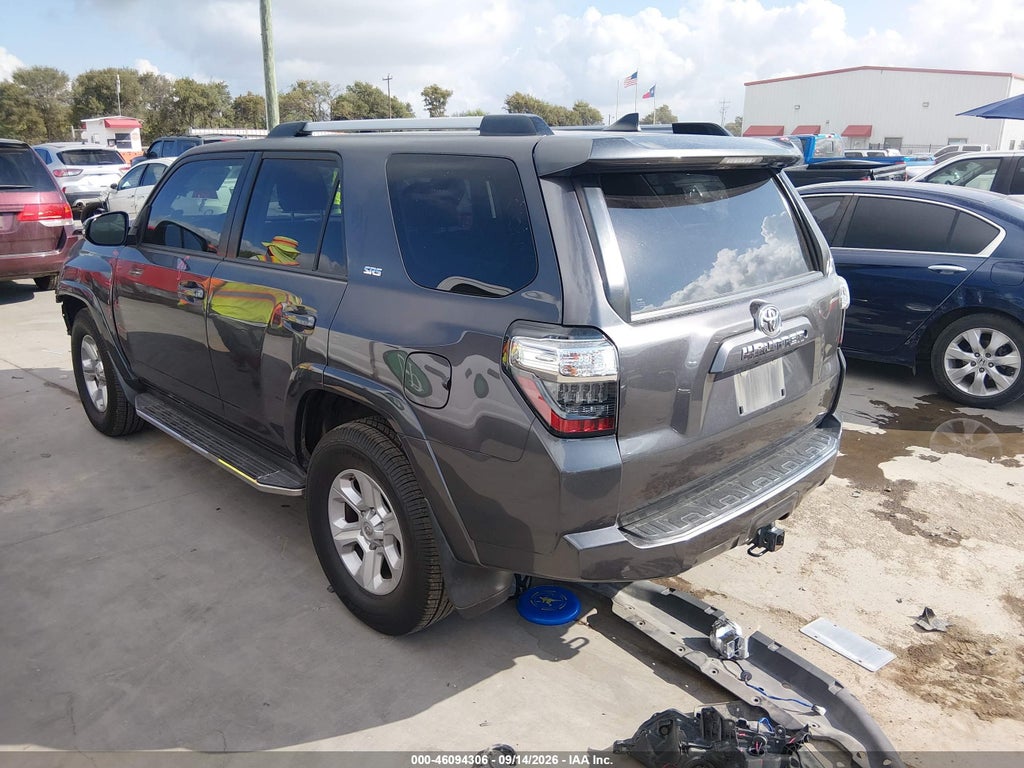 2019 Toyota 4RUNNER SR5 Premium photo 3