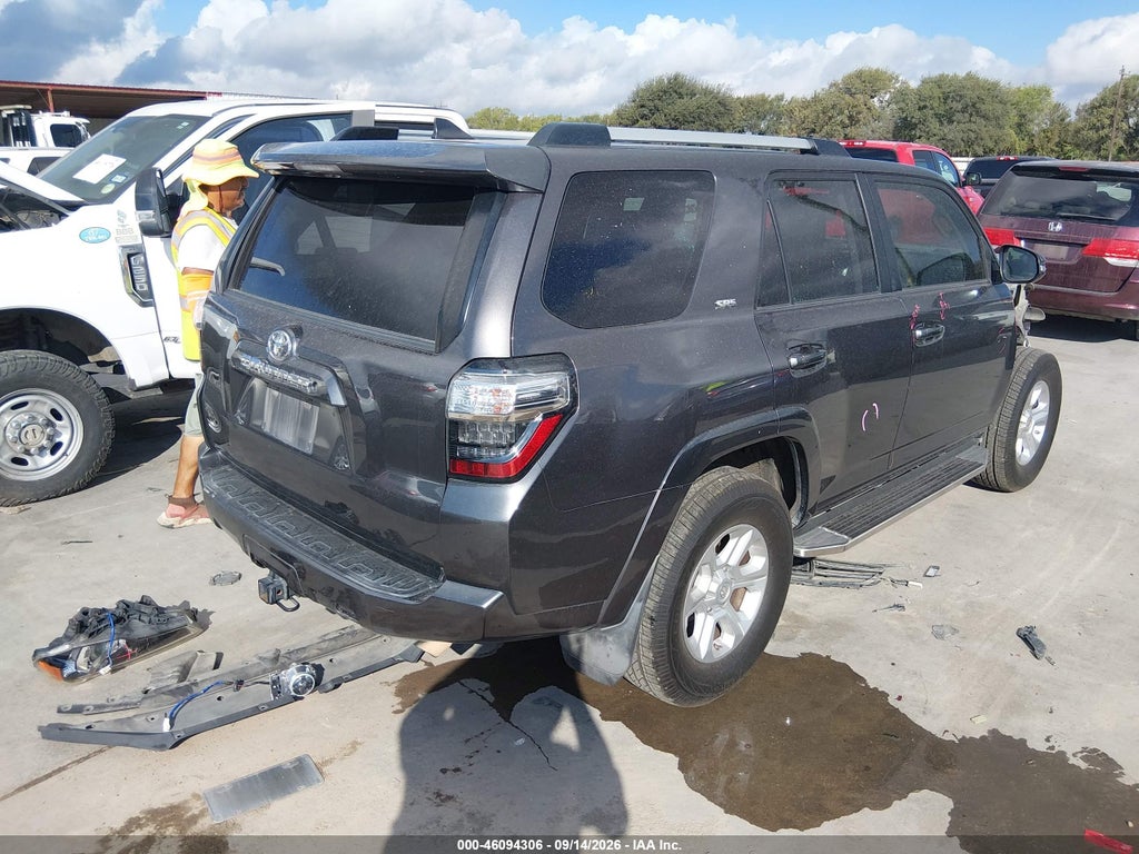 2019 Toyota 4RUNNER SR5 Premium photo 4