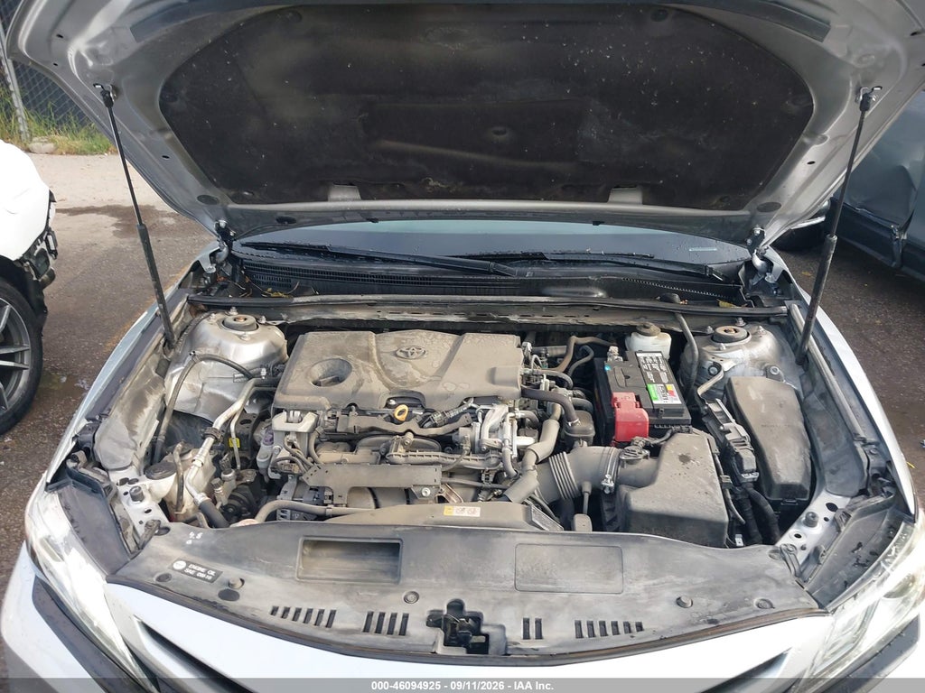 2019 Toyota Camry XSE photo 10