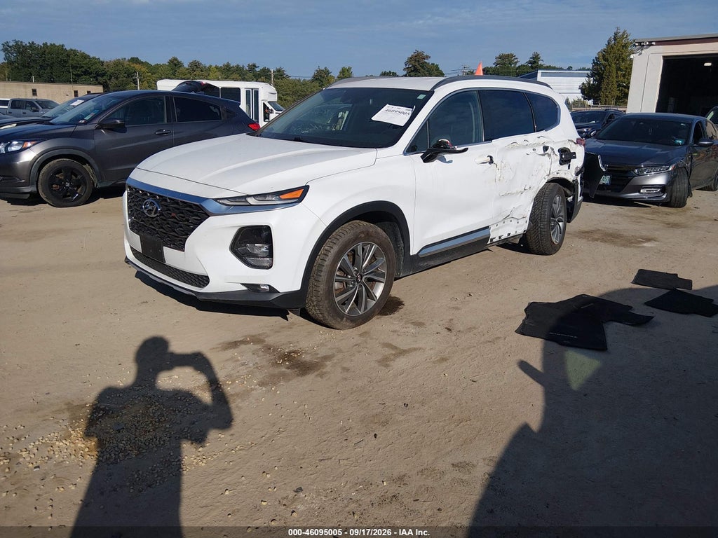 2019 Hyundai Santa FE SEL Plus photo 2